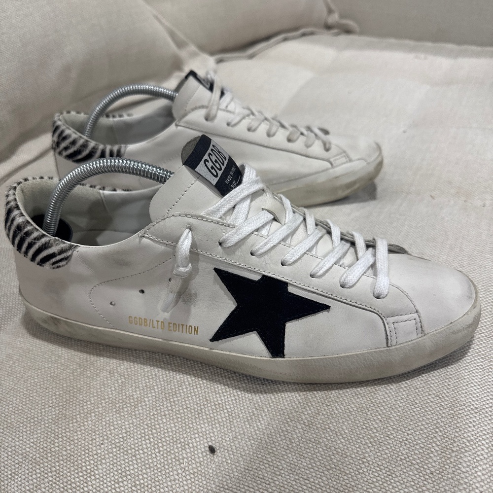 Golden Goose Superstar Smeakers size EU45